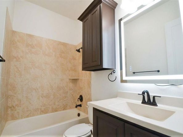 516  Four Stones Boulevard , Lewisville Texas 75056