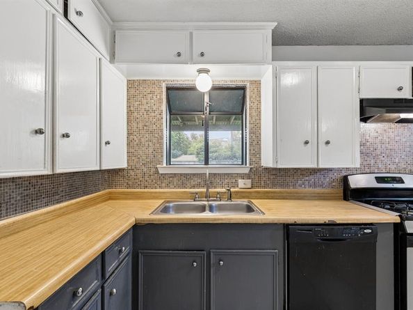 2816  Encino Drive , Dallas Texas 75228