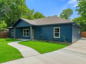 114 S Ellis Street , Lancaster Texas 75146