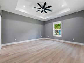 114 S Ellis Street , Lancaster Texas 75146