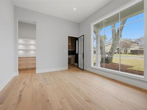 6254  Preston Crest Lane , Dallas Texas 75230