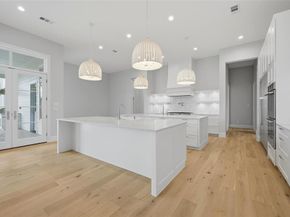 6254  Preston Crest Lane , Dallas Texas 75230