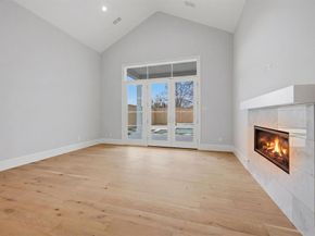 6254  Preston Crest Lane , Dallas Texas 75230