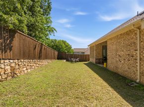 2204  Christopher Lane , Euless Texas 76040