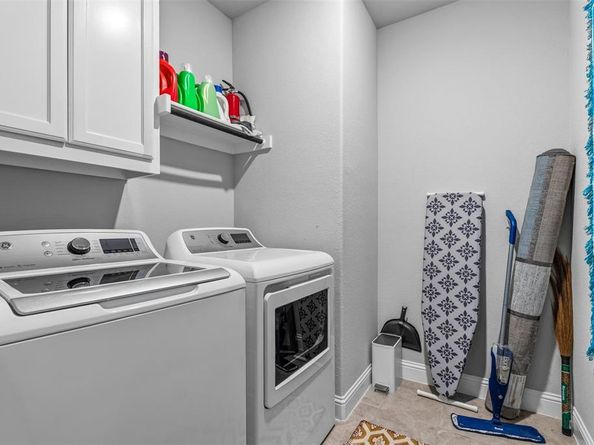 2204  Christopher Lane , Euless Texas 76040