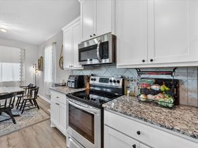 5130  Hillside Loop N, Justin Texas 76247
