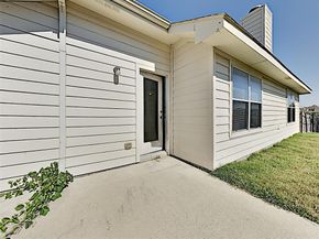 1444  Mountain Air Trail , Fort Worth Texas 76131