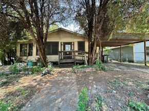 1136 E Leuda Street , Fort Worth Texas 76104