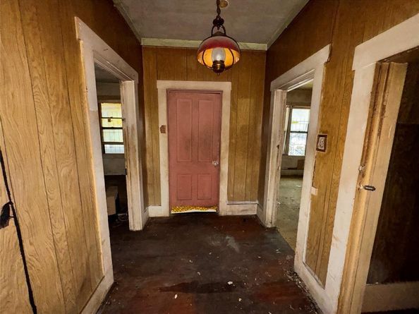 1136 E Leuda Street , Fort Worth Texas 76104