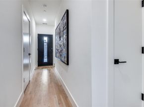 2908  Hawthorne Avenue  104, Dallas Texas 75219