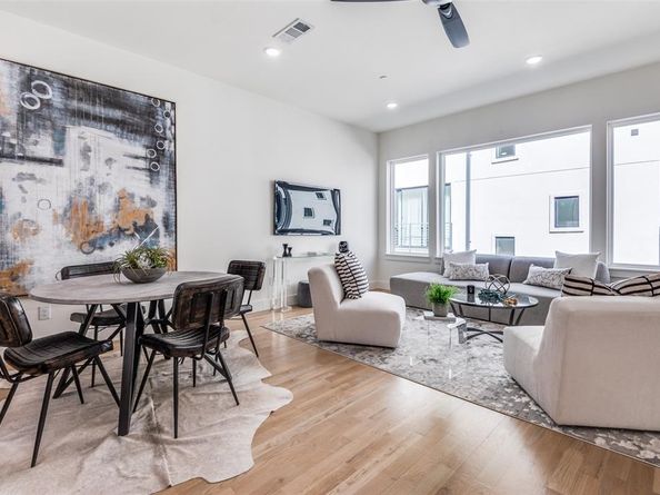 2908  Hawthorne Avenue  104, Dallas Texas 75219