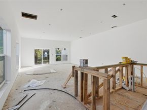 5535  Mesa Circle , Dallas Texas 75235