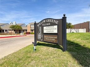 17490  Meandering Way  1102, Dallas Texas 75252