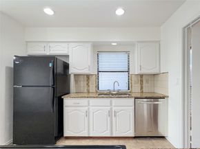 17490  Meandering Way  1102, Dallas Texas 75252