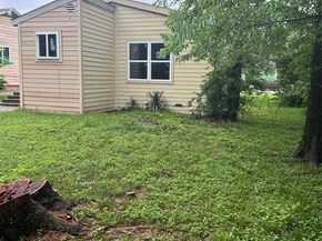 1212  Mclean Avenue , Dallas Texas 75211