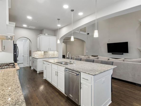 1119  Rolling Thunder Road , Frisco Texas 75036