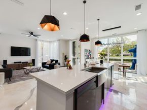 3415  Chihuahua Avenue , Dallas Texas 75212