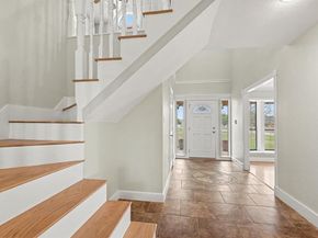 10101  Round Hill Road , Fort Worth Texas 76131
