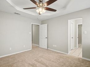 10101  Round Hill Road , Fort Worth Texas 76131