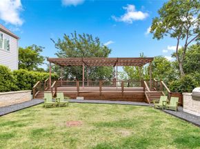 1228  Clifftop Lane , Dallas Texas 75208