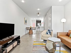 1228  Clifftop Lane , Dallas Texas 75208