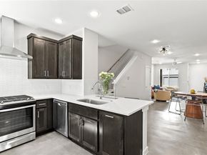 1228  Clifftop Lane , Dallas Texas 75208