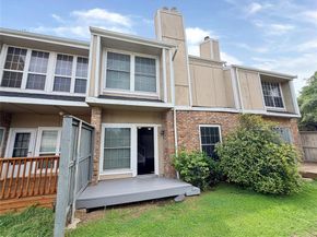 2409  Northlake Court , Irving Texas 75038