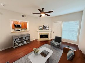 2409  Northlake Court , Irving Texas 75038