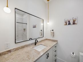 5104  Vandelia Street , Dallas Texas 75235