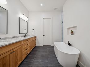 5104  Vandelia Street , Dallas Texas 75235