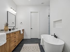5104  Vandelia Street , Dallas Texas 75235