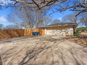 146  Meadowbrook Drive , DeSoto Texas 75115