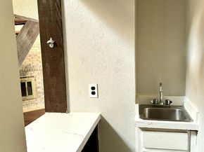 3400  Ambassador Row , Dalworthington Gardens Texas 76013