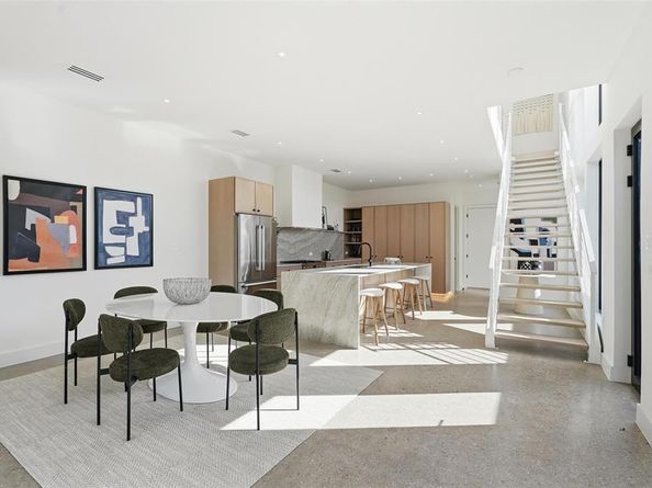 6801  Tyree Street , Dallas Texas 75209