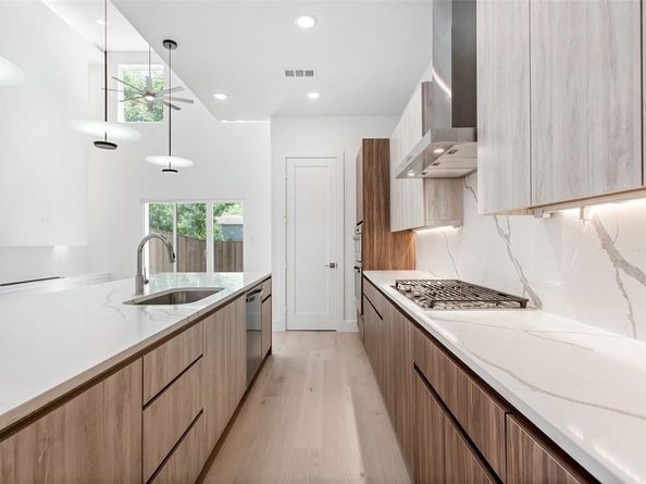 617  Parkview Avenue , Dallas Texas 75223