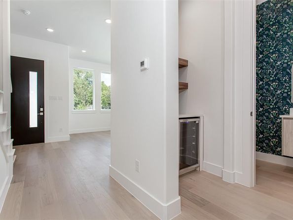 617  Parkview Avenue , Dallas Texas 75223