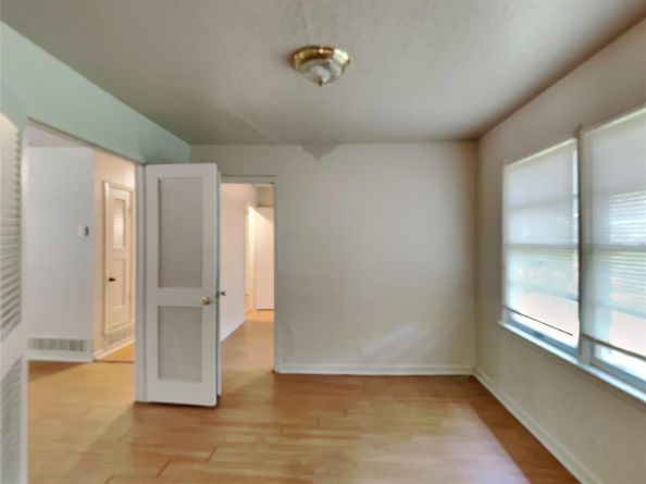 4712  Norris Street , Fort Worth Texas 76105