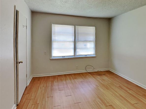 4712  Norris Street , Fort Worth Texas 76105