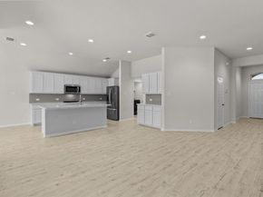 908  Granite Drive , Azle Texas 76020