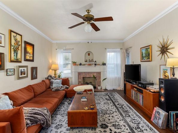 3252 S University Drive , Fort Worth Texas 76109