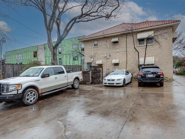 3252 S University Drive , Fort Worth Texas 76109