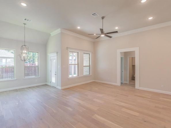 1600  Sea Breeze Court , Azle Texas 76020