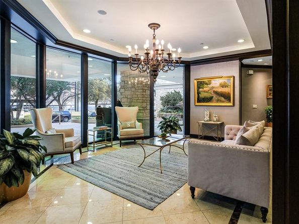 5909  Luther Lane  2000, Dallas Texas 75225