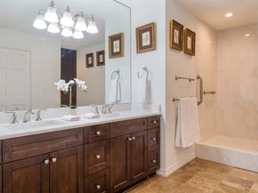 5909  Luther Lane  2000, Dallas Texas 75225