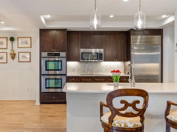 5909  Luther Lane  2000, Dallas Texas 75225