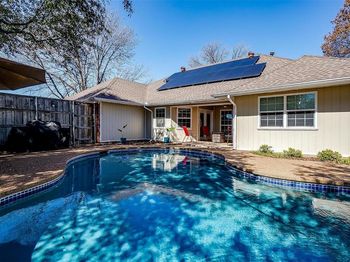 816  Autumn Lake Drive 