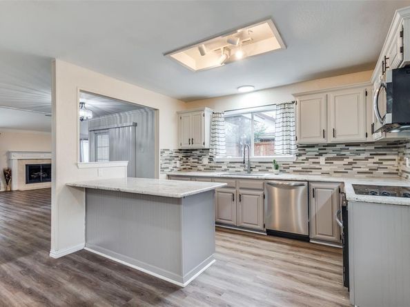 1846  Tucson Drive , Lewisville Texas 75077