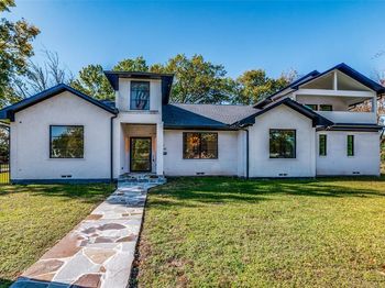 3221 S Glenbrook Drive 