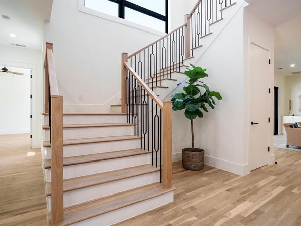 5836  Kenwood Avenue , Dallas Texas 75206