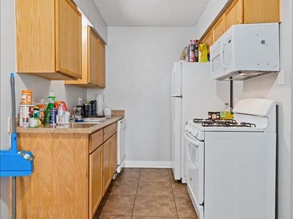 6016  Westridge Lane  408, Fort Worth Texas 76116
